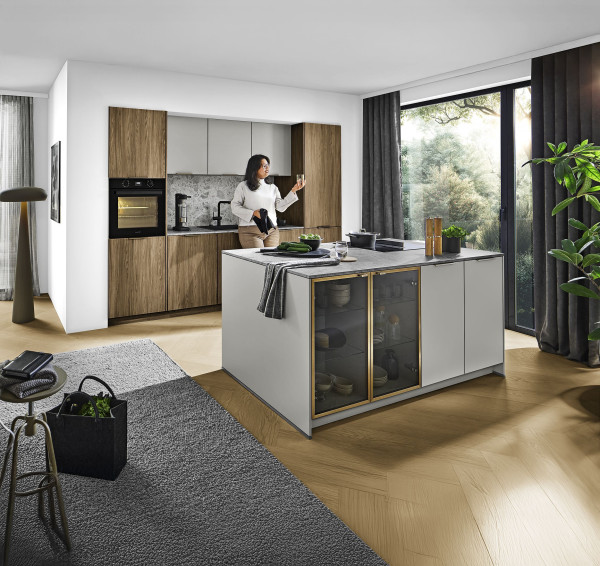 Vorführküche Rolf Weber in cremeweiß aus Dekor