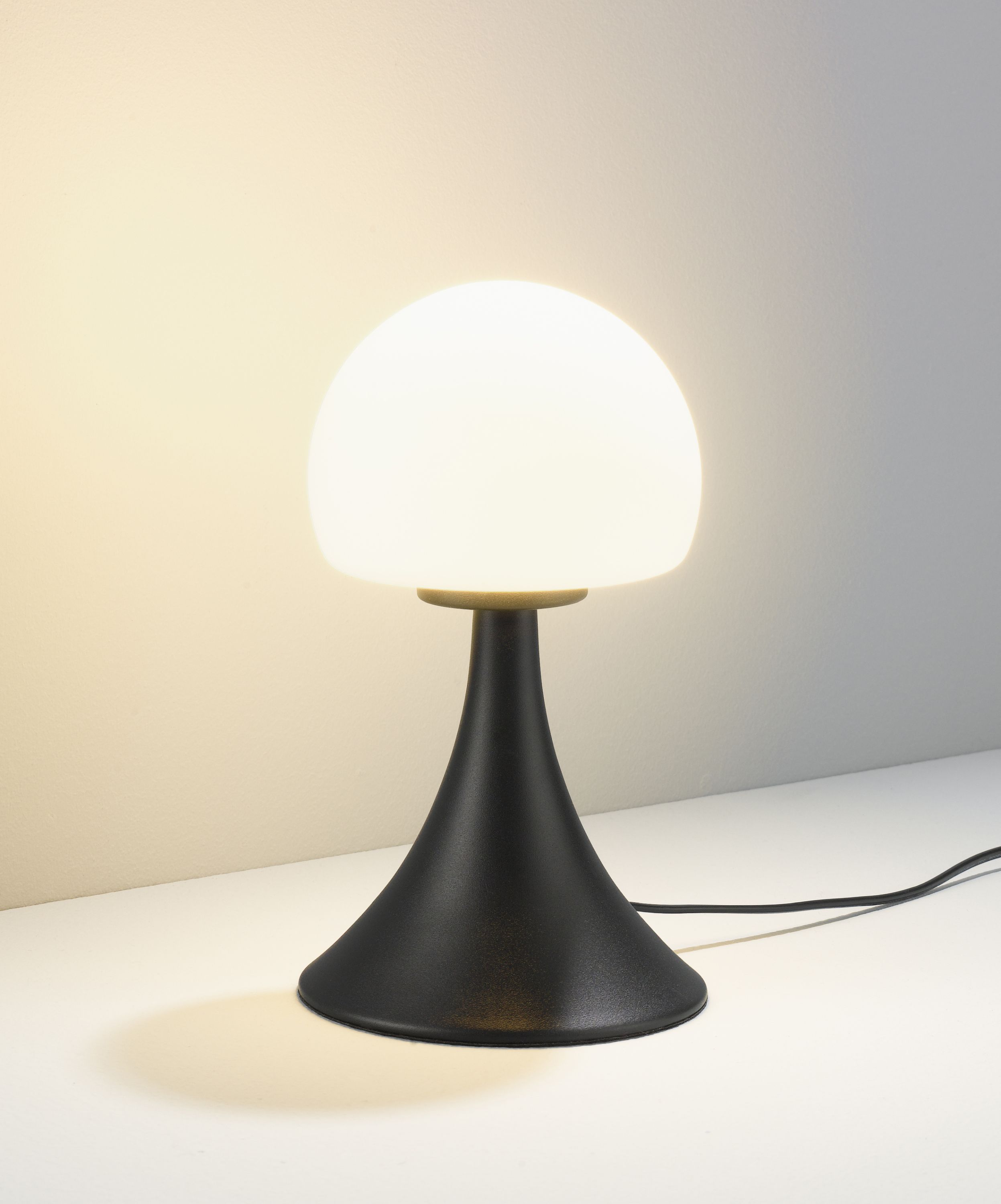 Tischleuchte PILZ | Schreibtischleuchten | Lampen & Leuchten | Möbel