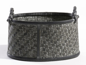 Korb mit Henkel Korb mit Henkel