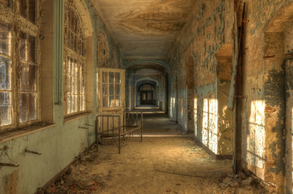Akustikbild LOST PLACE FLOOR 2 aus Materialmix