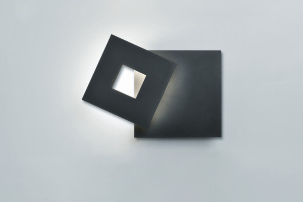 Wandleuchte FLARI in schwarz aus Kunststoff
