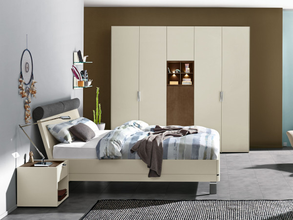 Schlafzimmer Hulsta Fena Komplette Schlafzimmer Komplette Programme Mobel Alles Wohnen Dieser Welt Im Einrichtungs Centrum Und Auf Ostermann De