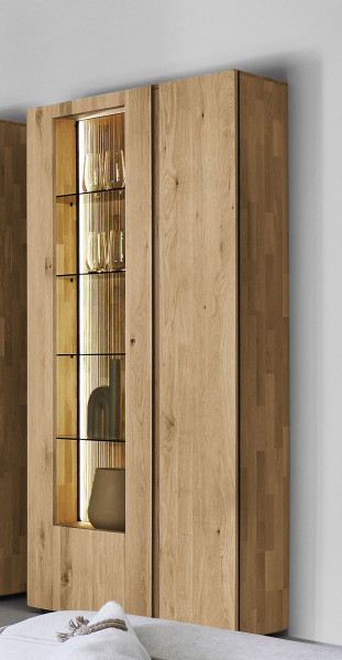 Vitrine hartmann VIDA in Kerneiche aus Massivholz