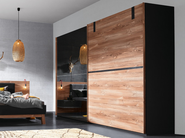 Kleiderschrank Cepina