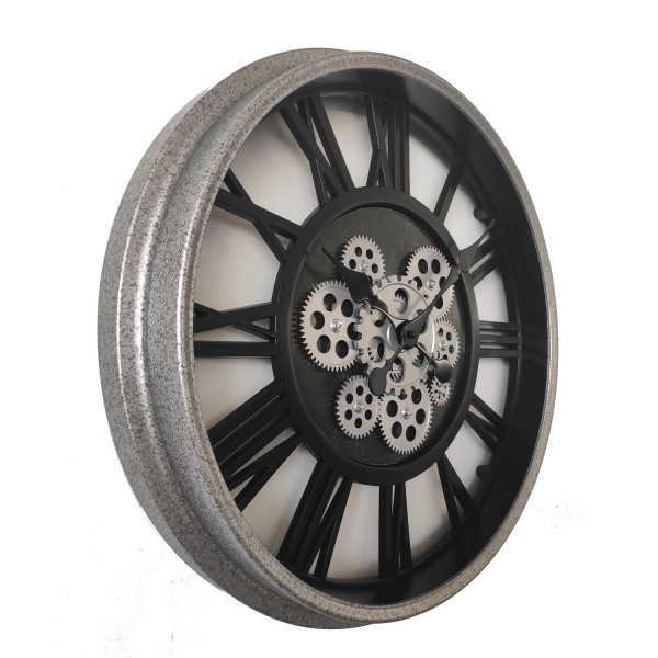 Wanduhr in schwarz aus Kunststoff