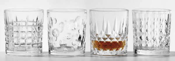 Trinkglas in klar aus Glas