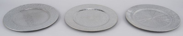 Deko-Platzteller in silberfarben aus Kunststoff