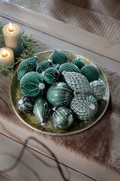 Weihnachtskugel GREEN LINE in schwarz aus Glas